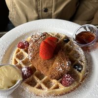 Delicious! Chicken & waffle #Veganuary at The Wayward Cafe in Seattle