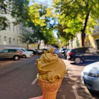 Pistacio vegan gelato at Gaya Gelato in Vienna