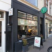 Pand buiten at Vegan Sushi Bar in Utrecht