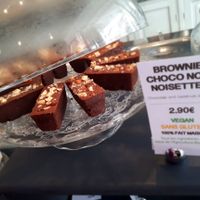 Vegan Brownie at Theias in Avignon