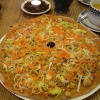 Delicious vegan pizza at Trigo Vermelho in Aljezur