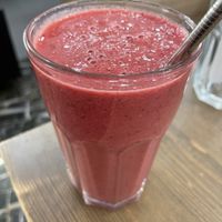 Pink berry smoothie  #Veganuary at MyRaw Cafe in Prague