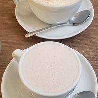 Hot chocolate and latte at MyRaw Cafe in Prague
