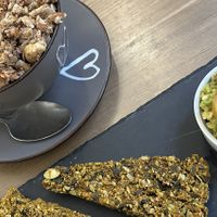 Açaí Bowl and Avo“Egg“ Cracker  at MyRaw Cafe in Prague