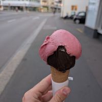 Dark chocolate and.. Strawberry if I remember correctly. at Rosso Arancio in Zurich