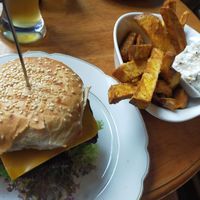 Burger at Kruemelkueche in Duisburg