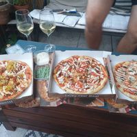 Gutes Karma, Hellas & Egerling at Edelbeisser in Gottingen