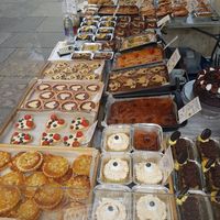 Sweets galore 😋 at Vegan Sweet Tooth in London