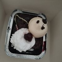 Cake at Vegan Sweet Tooth in London