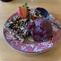 Vegan raw cake with berry sorbet  at GOTT in Vestmannaeyjar