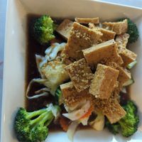 Pad garlic with tofu at Mee Thai Restaurant in Orlando