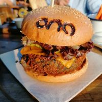 Vegan burger (avocado, tahini mayo, lettuce, tomato) at Ona Beach Bar in Roses