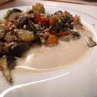 Verduras salteadas con salsa de avellana at Km.0 in San Sebastian