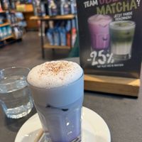 Ube Latte oat  at Tchibo Filiale in Linz