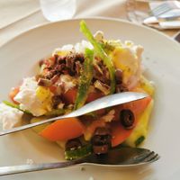 Greek salad with vegan feta at Gran Aladino in Corfu