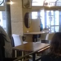La salle de restaurant, charmante at Brasserie LoLa in Paris