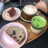 banana bread + matcha latte at Kubo in Dusseldorf