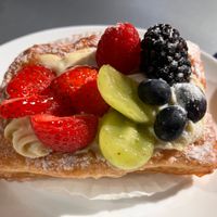 fruit tart at Gelatiamo  in Seattle