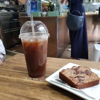 They should offer non-plastic cups for people who sit down for less waste but all in all it was good at Shake Cafe - Santa Maria Novella in Florence