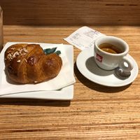 Vegan croissant and an espresso at Shake Cafe - Santa Maria Novella in Florence