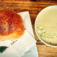 Vegan croissant & matcha latte with oat milk at Shake Cafe - Santa Maria Novella in Florence