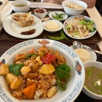 酢豚丼
Sweet and vinegary ‘pork’ on rice at Chien-Fu - Kunitachi in Tokyo