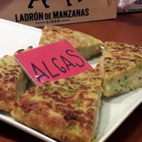 Tortilla de algas at Tirauki in Bilbao