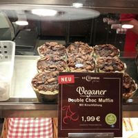 Vegan muffin at Le Crobag in Cologne