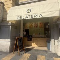 Front of the gelateria  at Gelateria Insisto in Sanremo