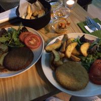 Vegan Burger at Pop 101 in Porto