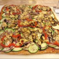 Pizza Vegana at Dolce Pizza y Los Veganos - Hipolit Lazaro in Barcelona