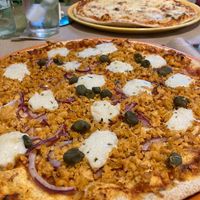 Pizza vegana de atún   at Dolce Pizza y Los Veganos - Hipolit Lazaro in Barcelona