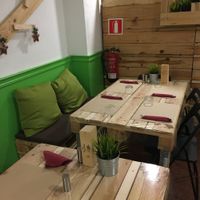 interior at Dolce Pizza y Los Veganos - Hipolit Lazaro in Barcelona