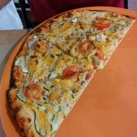 Pizza at Dolce Pizza y Los Veganos - Hipolit Lazaro in Barcelona