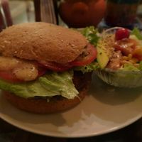 Vegan Burger at El Punto Veggie in Salento
