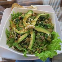 Salad with roasted sprouts at El Punto Veggie in Salento
