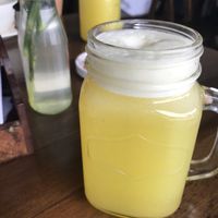 Juice of pineapple that came with a menu of the day at El Punto Veggie in Salento