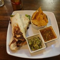 Mexican burrito wird Hummus instead of cheese at El Punto Veggie in Salento