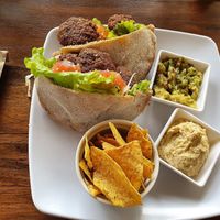 Falafel shawarma with guacamole instead of tzaziki at El Punto Veggie in Salento