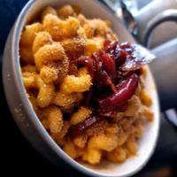 Vegan Mac and Cheese at MARIA in Berlin