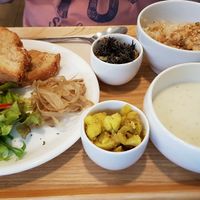 Lunch special set at Smoothie etc. in Kyoto