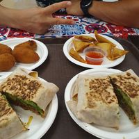 Wraps, samosas y croquetas at kVegan in Tenerife