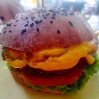 Burger di lenticchie at kVegan in Tenerife