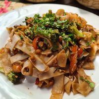 Pad thai at La Paz in San Marcos La Laguna