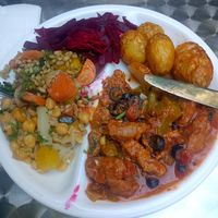 Bunter Mittagsteller at Naturkost St. Josef in Vienna