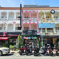 The building is located right on the Phang Nga road next to Kim Massage at Ubuntu Live Boutique Hostel & Rooms in Phuket