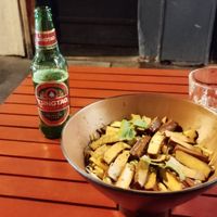 Vegan noodles at Le Yeti in Toulouse