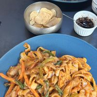 Vegan pad thai and vegan phad phrik toa  at Noodle Works in Arnhem