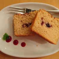 vegan cake at Nagisa Warms in Otsu
