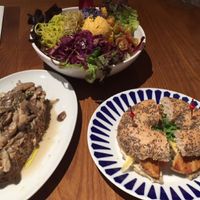 vegan bagels, mashroom toast and amazing salad at Flax & Kale - Placa Castella in Barcelona